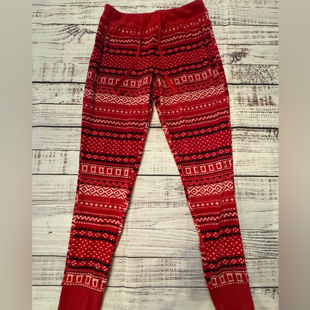 Xhilaration Red Patterned Pajama Pants